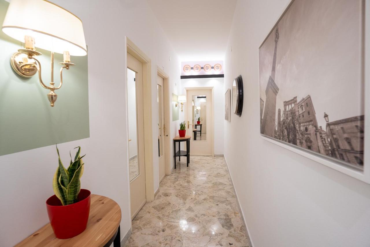 Cavour Bari Centro _ Brand City Life _ Buitenkant foto
